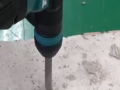牧田 Makita 充電式電鎬HM001G (301播放)