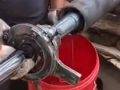 挖掘機(jī)更換油封，開口就要300，是不是被坑了 (388播放)