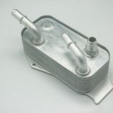 發(fā)動機機油散熱器冷卻器油冷器17217551647