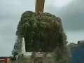 挖掘機(jī)和鏟車PK，誰的工作效率高？鏟車師傅不愧是老司機(jī) (400播放)