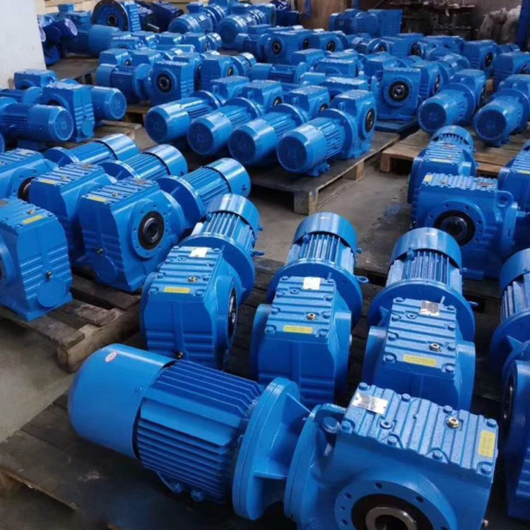 FA67-Y4KW-22.5-M1齒輪減速機(jī) R07DT56L4傘齒減速機(jī)